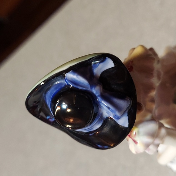 Royal Doulton Easter Day figurine - Picture 6 of 8